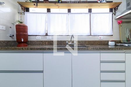 Apartamento à venda com 218m², 4 quartos e 3 vagas Apartamento à venda com 218m², 4 quartos e 3 vagasCozinha