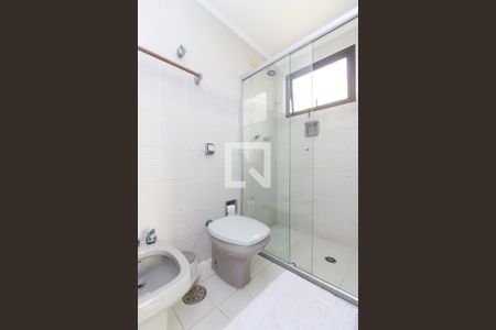 Apartamento à venda com 218m², 4 quartos e 3 vagas Apartamento à venda com 218m², 4 quartos e 3 vagasSuíte 2 - Banheiro