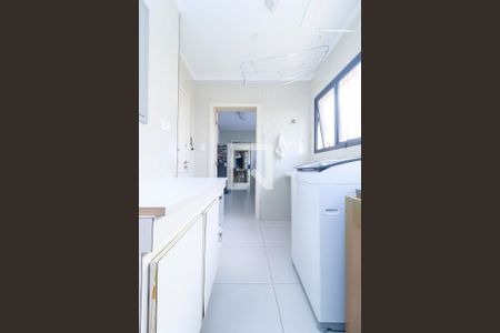 Apartamento à venda com 218m², 4 quartos e 3 vagas Apartamento à venda com 218m², 4 quartos e 3 vagasÁrea de Serviço