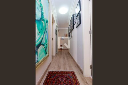 Apartamento à venda com 218m², 4 quartos e 3 vagas Apartamento à venda com 218m², 4 quartos e 3 vagasCorredor