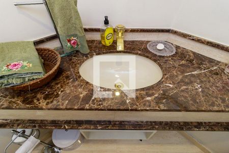 Apartamento à venda com 218m², 4 quartos e 3 vagas Apartamento à venda com 218m², 4 quartos e 3 vagasLavabo