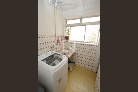 Apartamento à venda com 118m², 3 quartos e 1 vagaÁrea de Serviço