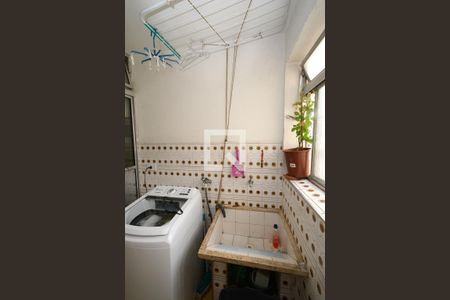 Apartamento à venda com 118m², 3 quartos e 1 vagaÁrea de Serviço