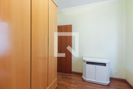 Casa à venda com 218m², 3 quartos e 2 vagasQuarto 2