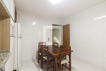 Casa à venda com 218m², 3 quartos e 2 vagasCozinha 