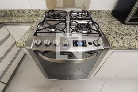 Casa à venda com 218m², 3 quartos e 2 vagasCozinha 