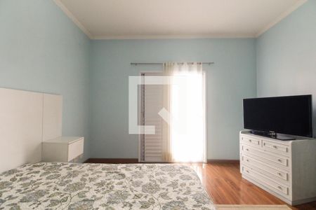 Casa à venda com 218m², 3 quartos e 2 vagasSuíte 