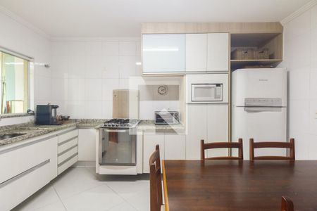 Casa à venda com 218m², 3 quartos e 2 vagasCozinha 