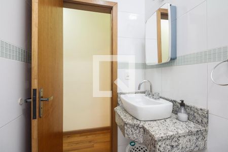Casa à venda com 218m², 3 quartos e 2 vagasBanheiro Social 