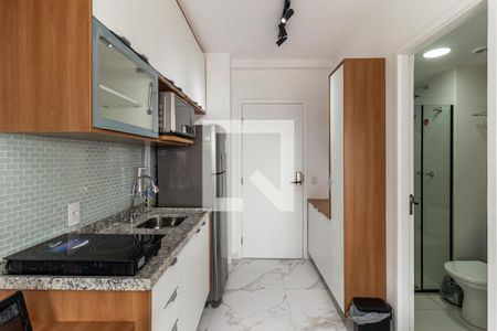 Cozinha de kitnet/studio para alugar com 1 quarto, 22m² em República, São Paulo