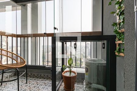 Apartamento à venda com 28m², 1 quarto e sem vaga Apartamento à venda com 28m², 1 quarto e sem vagaVaranda