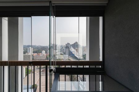 Apartamento à venda com 28m², 1 quarto e sem vaga Apartamento à venda com 28m², 1 quarto e sem vagaVaranda