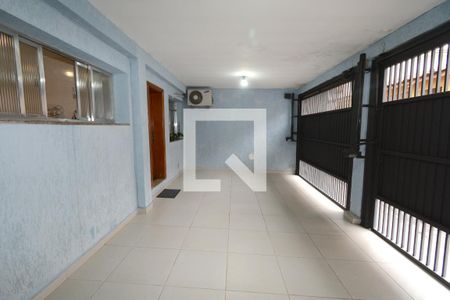 Casa à venda com 130m², 3 quartos e 2 vagasGaragem