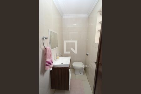 Casa à venda com 130m², 3 quartos e 2 vagasLavabo