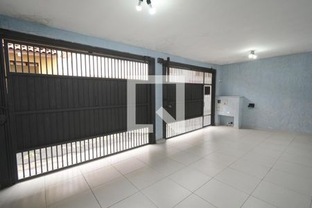 Casa à venda com 130m², 3 quartos e 2 vagasGaragem