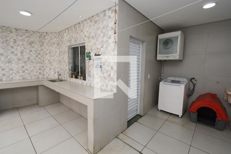 Casa à venda com 130m², 3 quartos e 2 vagasQuarto de Serviço