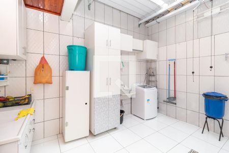 Casa à venda com 112m², 3 quartos e 2 vagasÁrea de Serviço