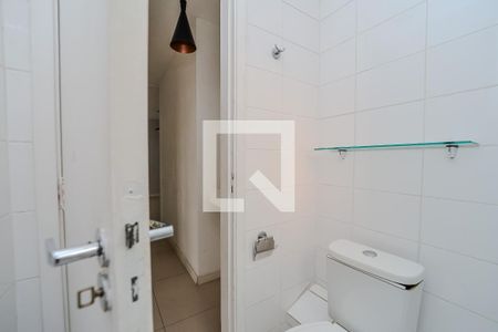 Apartamento à venda com 48m², 2 quartos e 1 vaga Apartamento à venda com 48m², 2 quartos e 1 vagaBanheiro