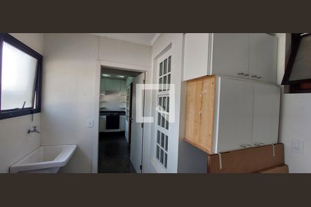 Apartamento à venda com 147m², 4 quartos e 2 vagas Apartamento à venda com 147m², 4 quartos e 2 vagasÁrea de Serviço