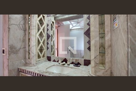 Apartamento à venda com 147m², 4 quartos e 2 vagas Apartamento à venda com 147m², 4 quartos e 2 vagasBanheiro Quarto 2 suíte