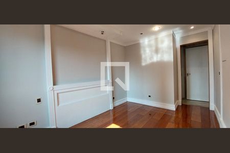 Apartamento à venda com 147m², 4 quartos e 2 vagas Apartamento à venda com 147m², 4 quartos e 2 vagasQuarto 2 suíte