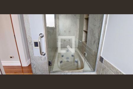 Apartamento à venda com 147m², 4 quartos e 2 vagas Apartamento à venda com 147m², 4 quartos e 2 vagasBanheiro 2