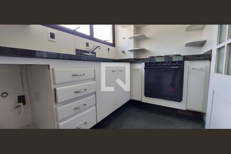 Apartamento à venda com 147m², 4 quartos e 2 vagas Apartamento à venda com 147m², 4 quartos e 2 vagasCozinha