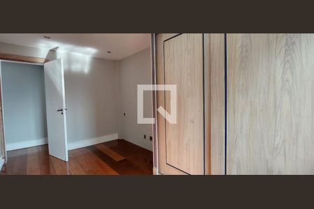 Apartamento à venda com 147m², 4 quartos e 2 vagas Apartamento à venda com 147m², 4 quartos e 2 vagasQuarto 4