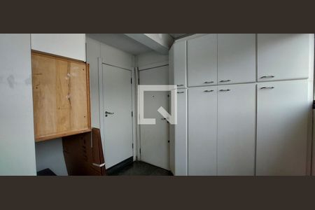 Apartamento à venda com 147m², 4 quartos e 2 vagas Apartamento à venda com 147m², 4 quartos e 2 vagasÁrea de Serviço