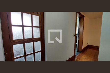 Apartamento à venda com 147m², 4 quartos e 2 vagas Apartamento à venda com 147m², 4 quartos e 2 vagasEscritório