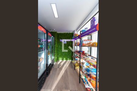 Apartamento para alugar com 37m², 2 quartos e 1 vagaÁrea Comum - Minimercado