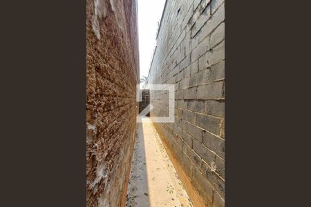 Casa à venda com 250m², 3 quartos e 3 vagasCorredor Fundos 