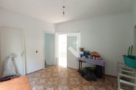 Casa à venda com 250m², 3 quartos e 3 vagasQuarto