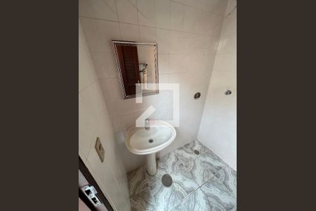 Casa à venda com 250m², 3 quartos e 4 vagasBanheiro de serviço