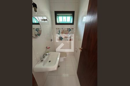 Casa à venda com 250m², 3 quartos e 4 vagasLavabo