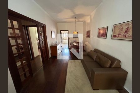 Casa à venda com 250m², 3 quartos e 4 vagasSala