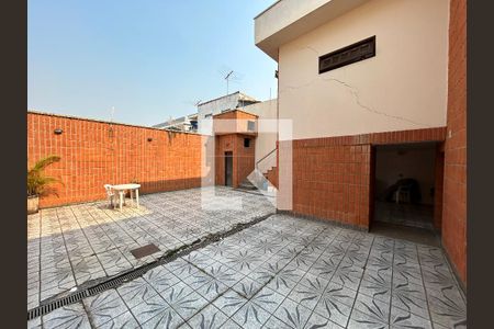 Casa à venda com 250m², 3 quartos e 4 vagasQuintal