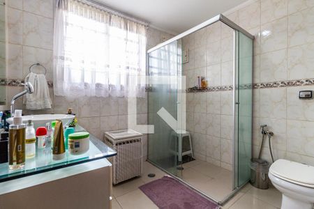 Banheiro de casa à venda com 3 quartos, 240m² em Pinheiros, São Paulo