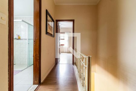 Casa à venda com 240m², 3 quartos e 5 vagas Casa à venda com 240m², 3 quartos e 5 vagasCorredor