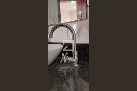 Apartamento para alugar com 55m², 2 quartos e 1 vaga Apartamento para alugar com 55m², 2 quartos e 1 vagaBanheiro