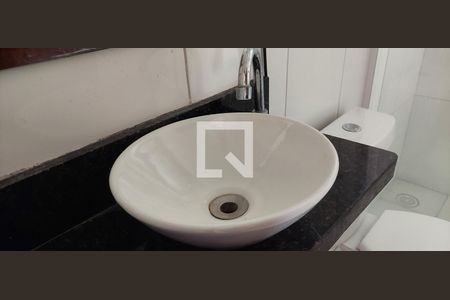 Apartamento para alugar com 55m², 2 quartos e 1 vaga Apartamento para alugar com 55m², 2 quartos e 1 vagaBanheiro