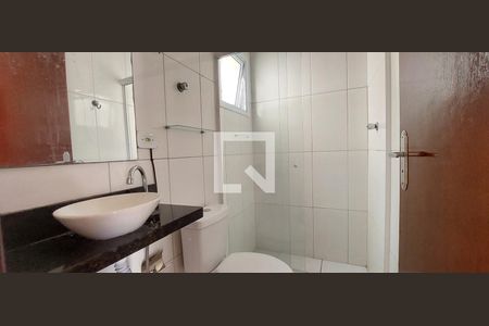 Apartamento para alugar com 55m², 2 quartos e 1 vaga Apartamento para alugar com 55m², 2 quartos e 1 vagaBanheiro