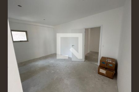 Apartamento à venda com 222m², 5 quartos e 5 vagasSuíte 2