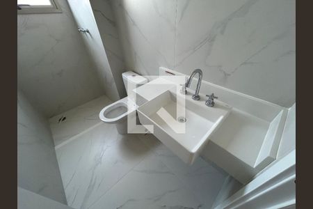 Apartamento à venda com 222m², 5 quartos e 5 vagasBanheiro da Suíte 2