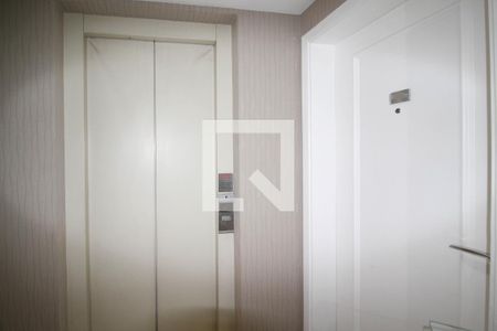 Apartamento à venda com 110m², 3 quartos e 2 vagasHall