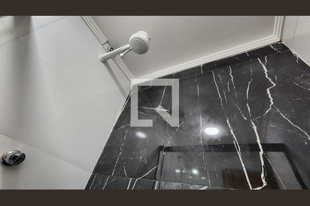 Apartamento para alugar com 58m², 2 quartos e 1 vagaChuveiro