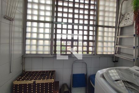 Apartamento à venda com 74m², 3 quartos e 1 vagaÁrea de Serviço