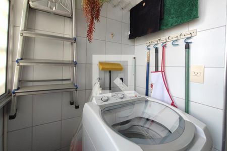 Apartamento à venda com 74m², 3 quartos e 1 vagaÁrea de Serviço