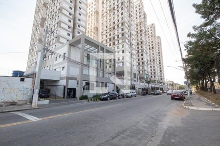 Fachada de apartamento para alugar com 2 quartos, 37m² em Presidente Altino, Osasco
