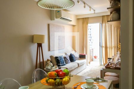 Sala de apartamento à venda com 2 quartos, 62m² em Todos Os Santos, Rio de Janeiro